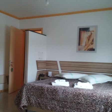 פארופילה Hotel Bemtevi מראה חיצוני תמונה